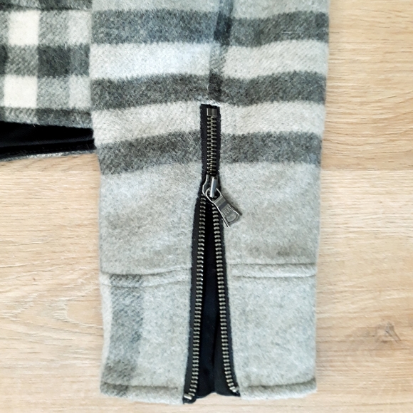 GAP Gray Plaid Moto Jacket - Women Size Medium Wool Blend Jacket - Picture 9 of 11